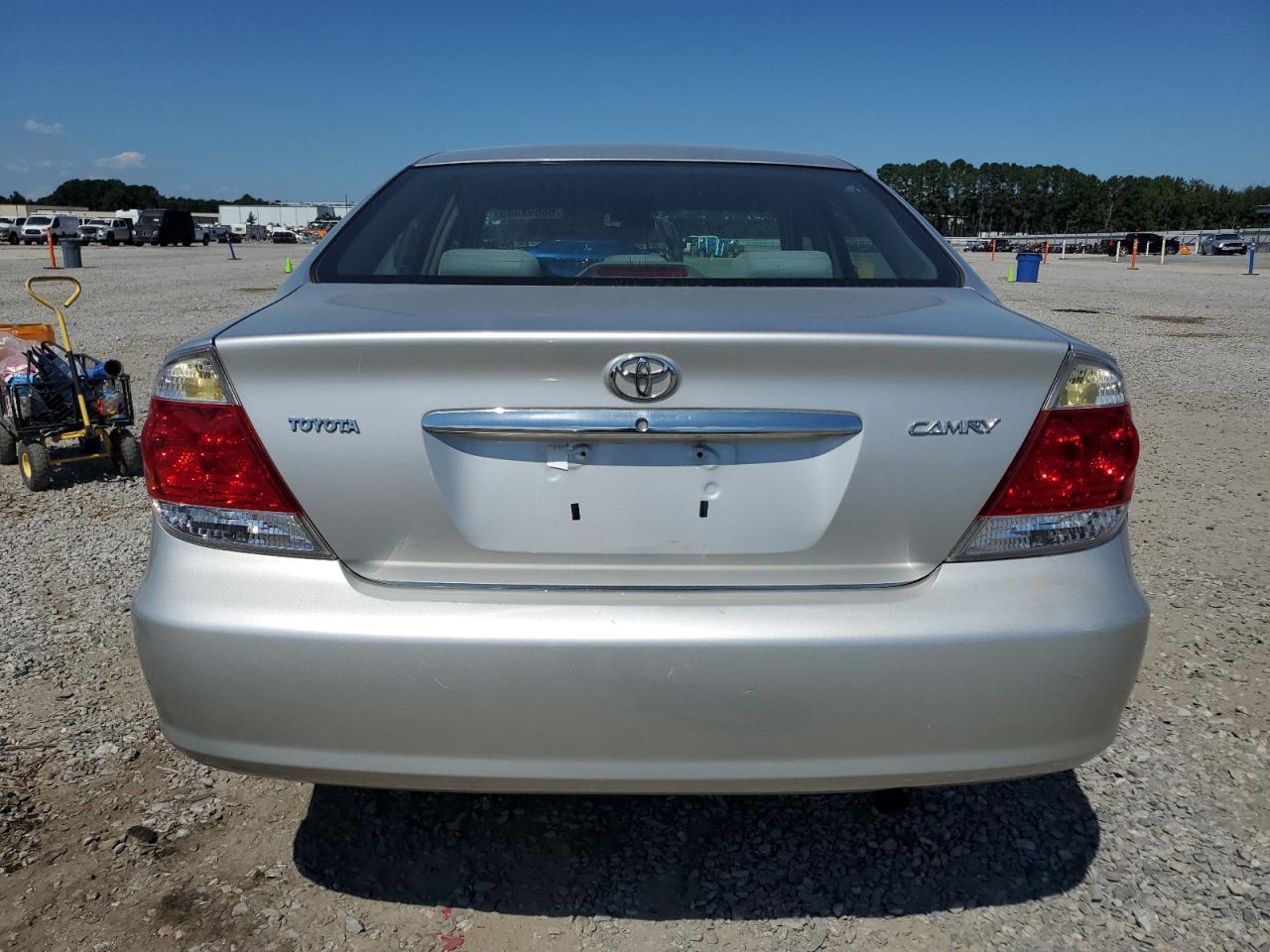 2005 TOYOTA CAMRY