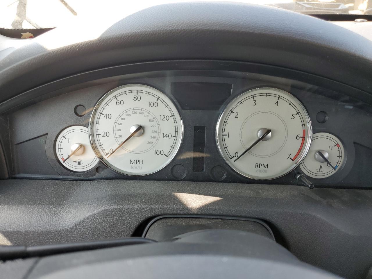 2005 CHRYSLER 300