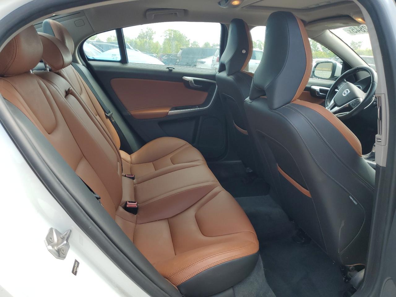 2018 VOLVO S60
