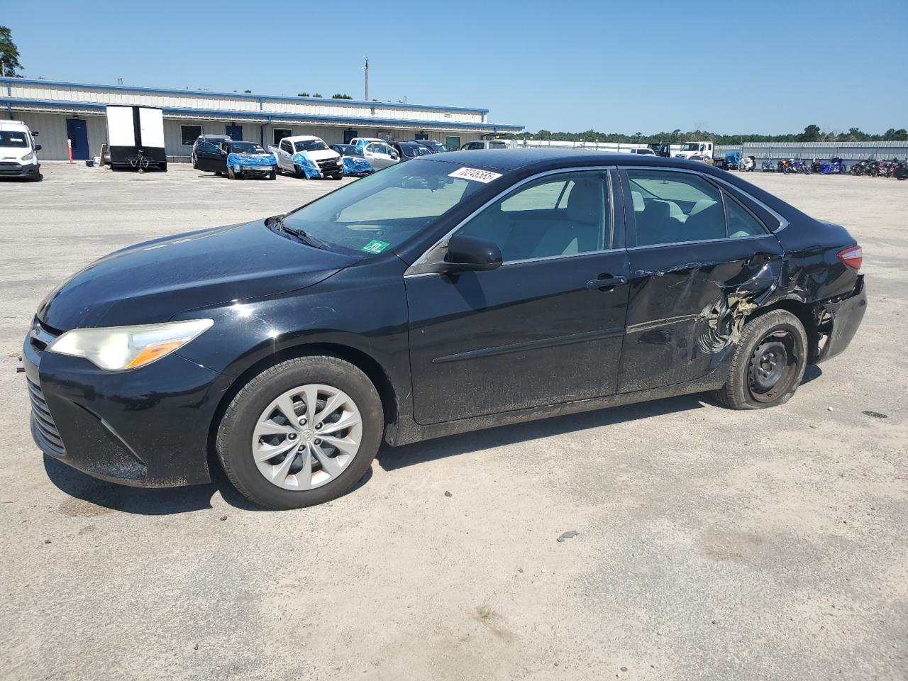 2016 TOYOTA CAMRY