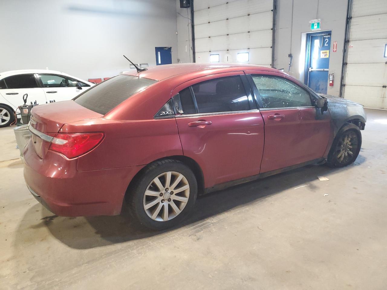 2013 CHRYSLER 200