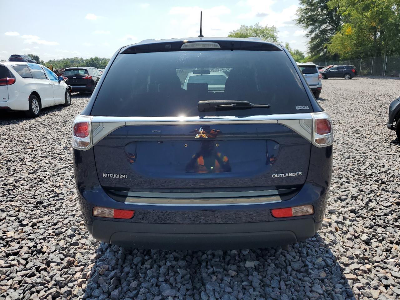 2014 MITSUBISHI outlander