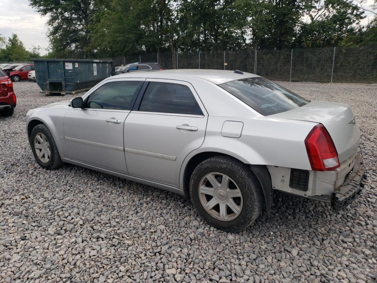 2005 CHRYSLER 300