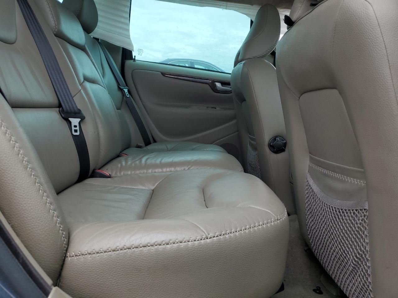 2006 VOLVO XC70