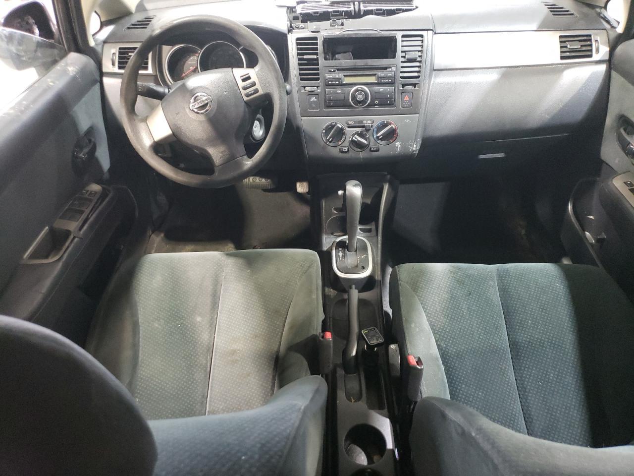2010 NISSAN VERSA