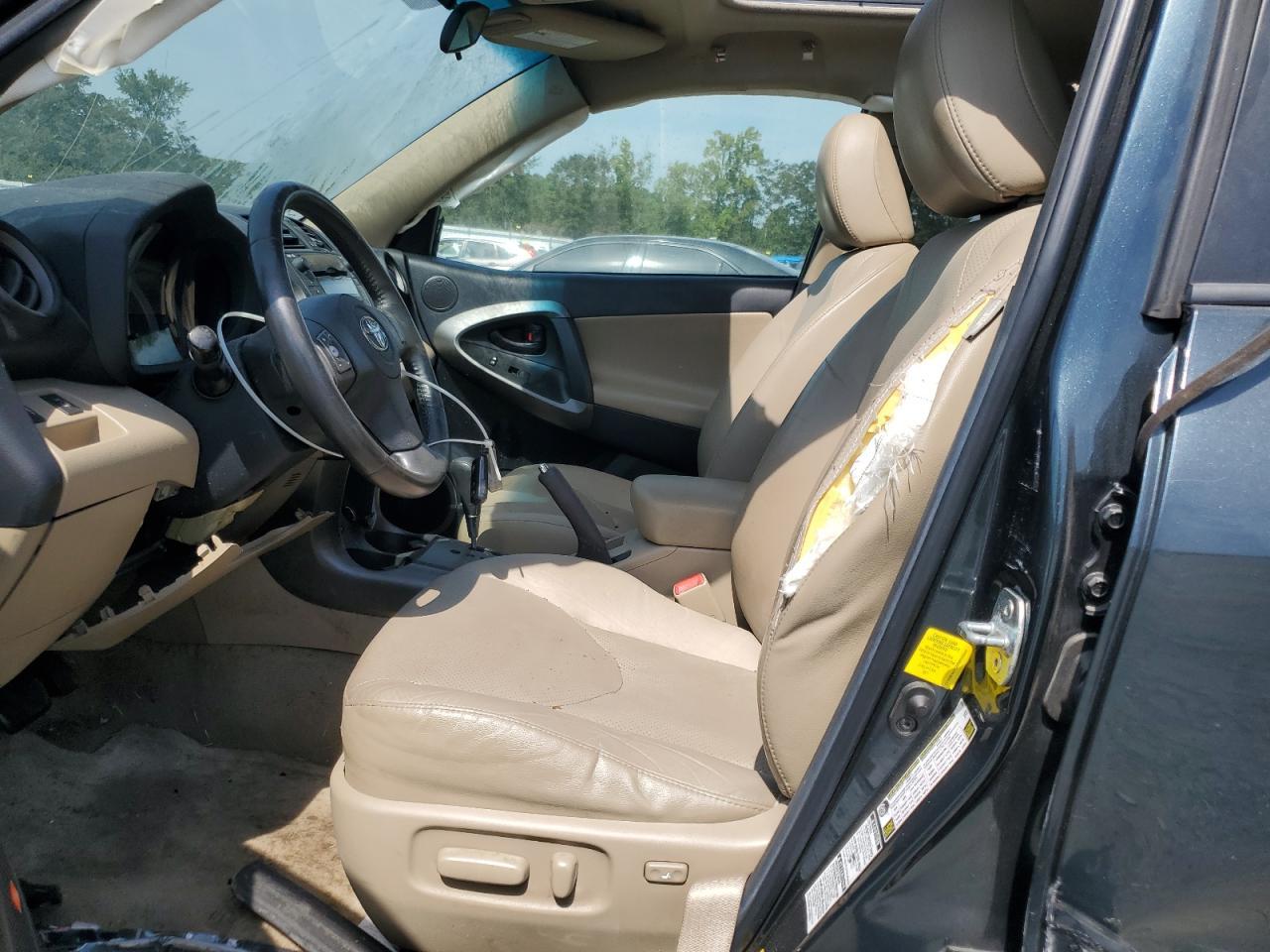2011 TOYOTA RAV4
