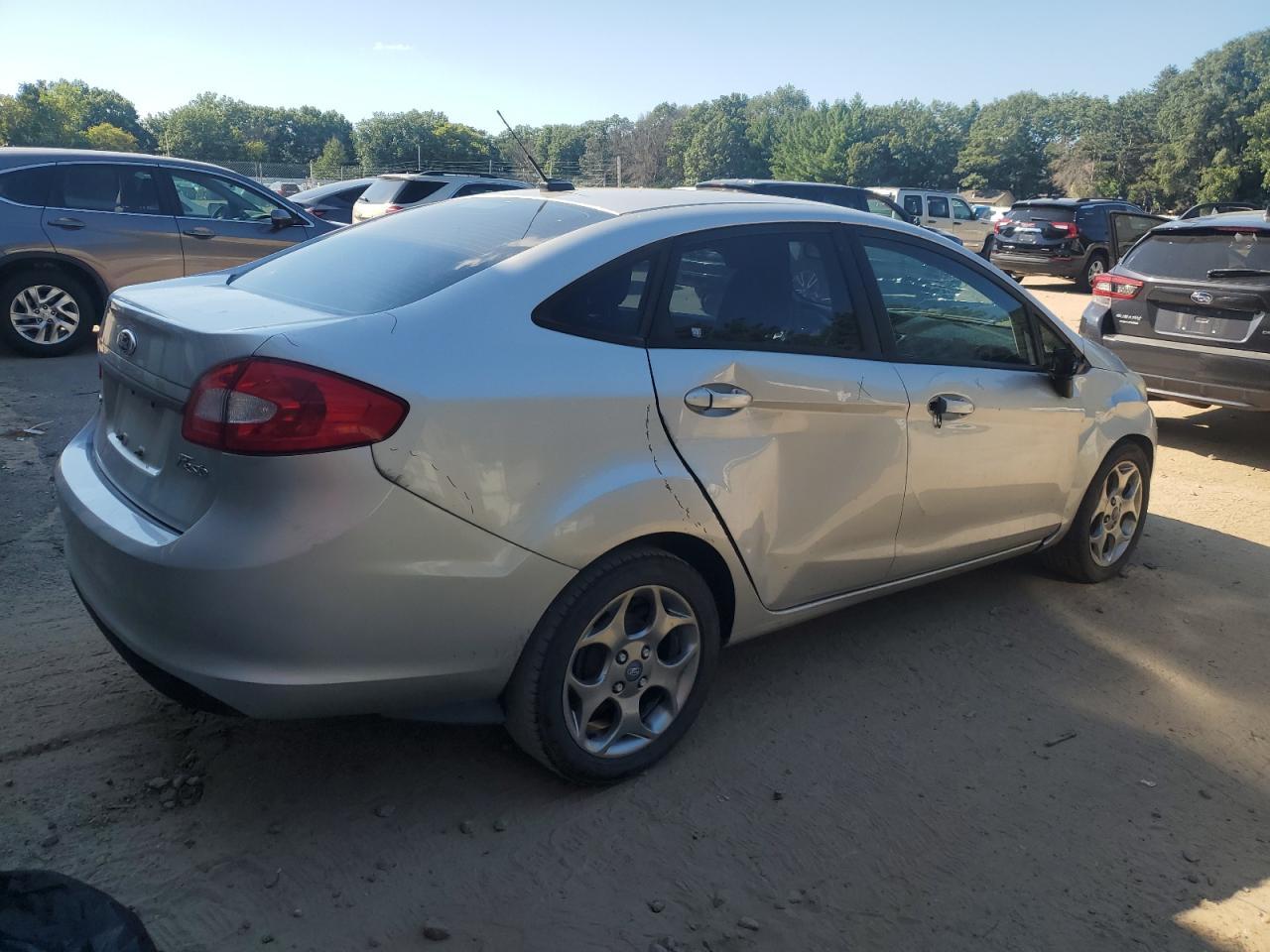 2012 FORD Fiesta