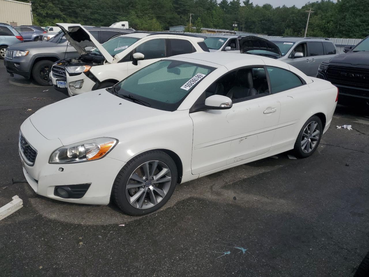 2011 VOLVO C70