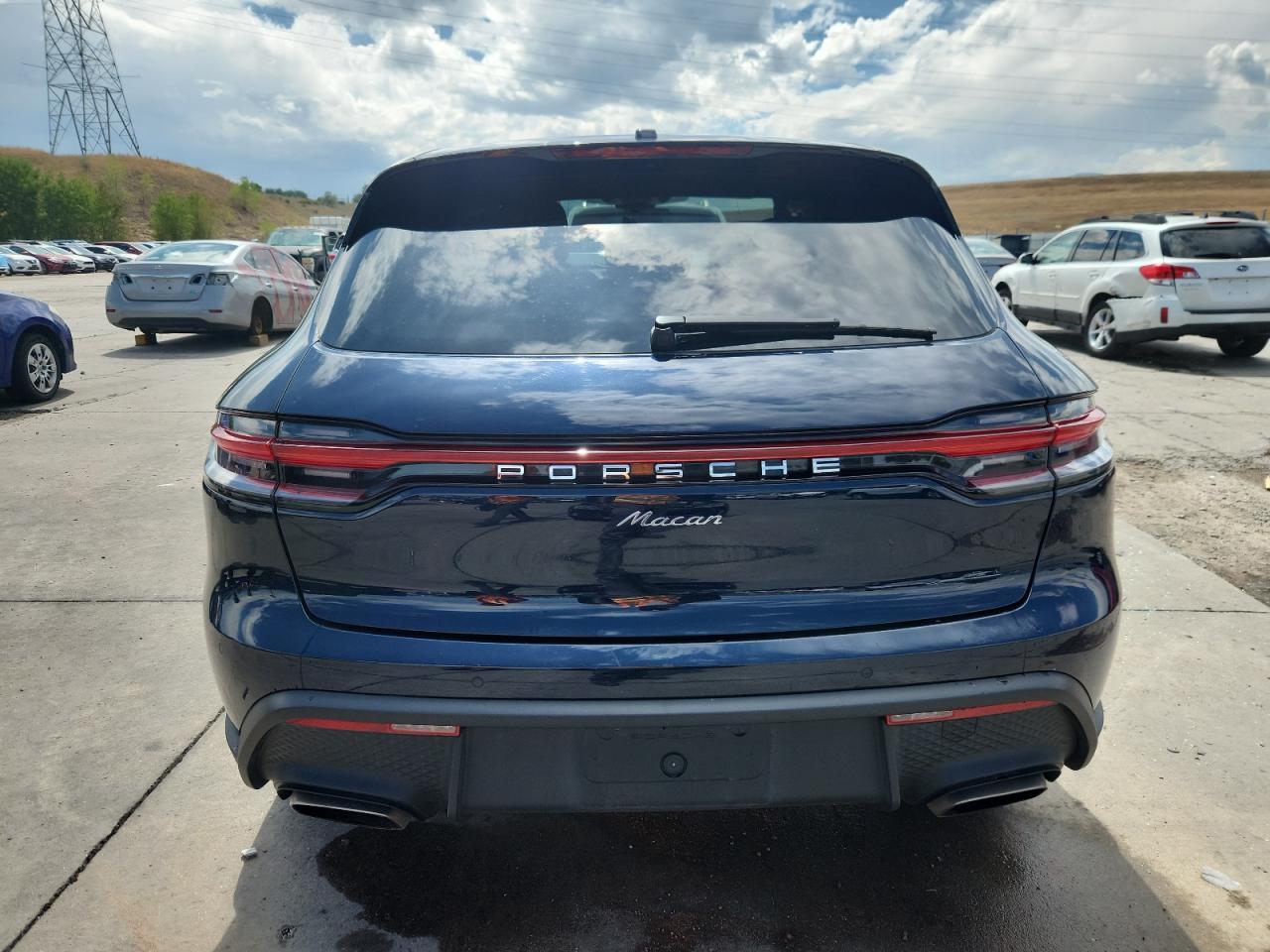 2023 PORSCHE Macan
