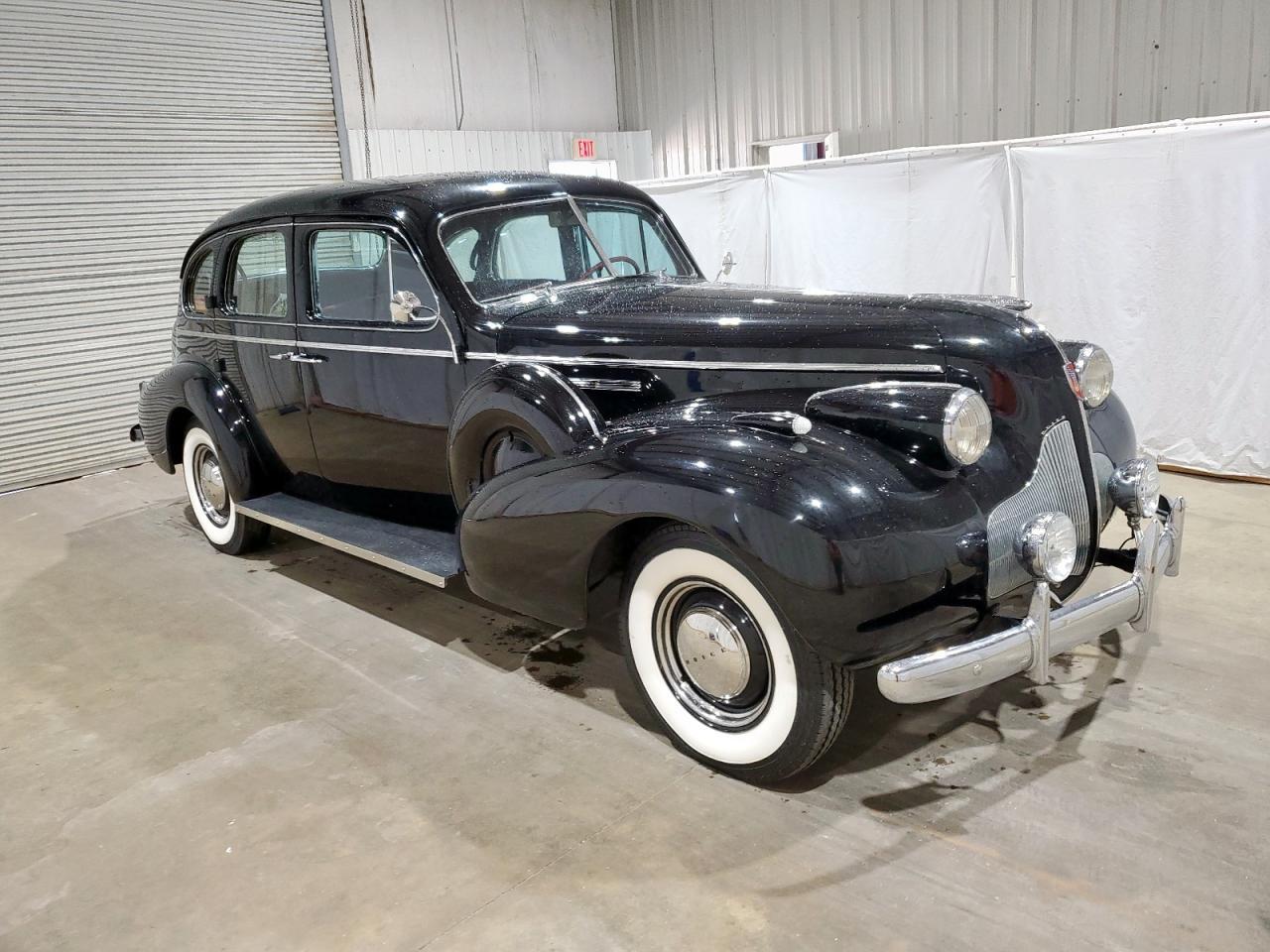 1939 BUICK Roadmaster