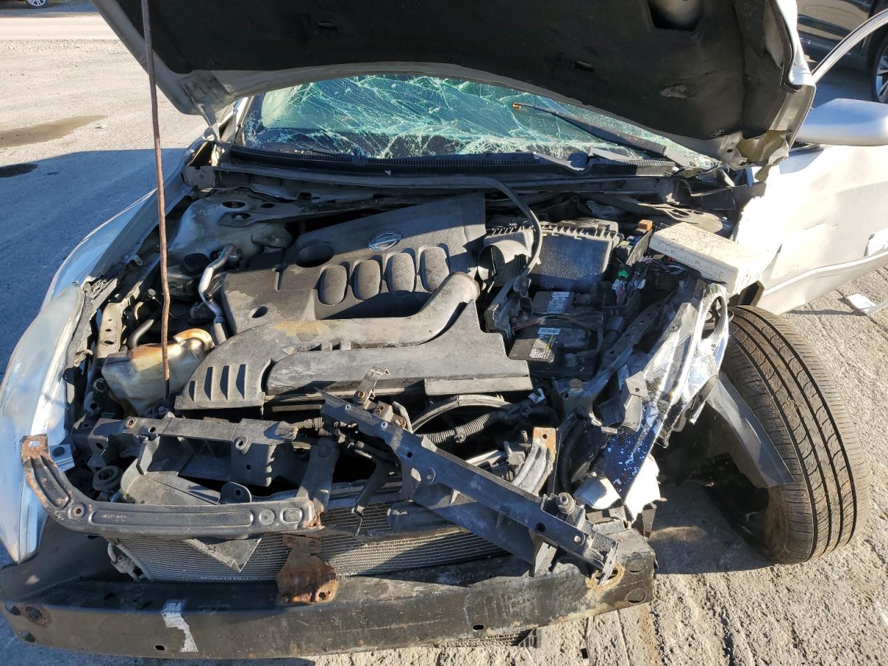 2010 NISSAN ALTIMA