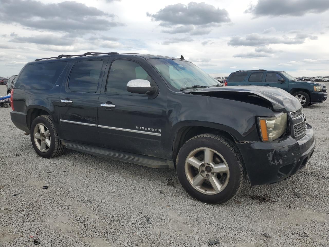 2011 CHEVROLET Suburban