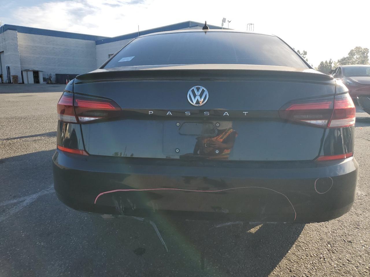2020 VOLKSWAGEN Passat