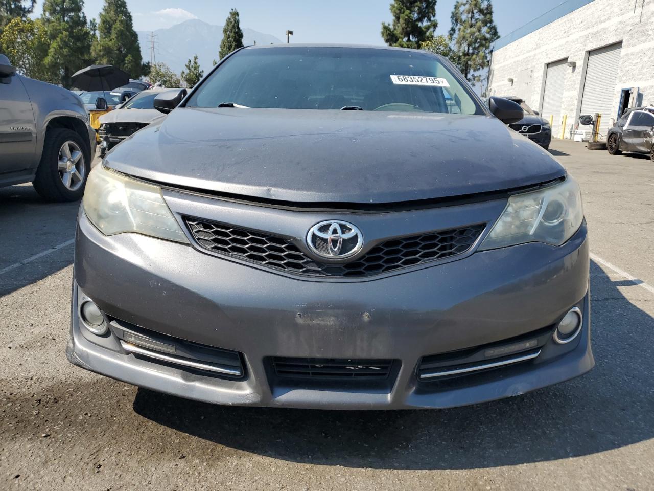 2013 TOYOTA CAMRY