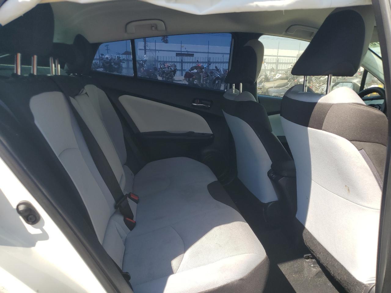 2019 TOYOTA PRIUS