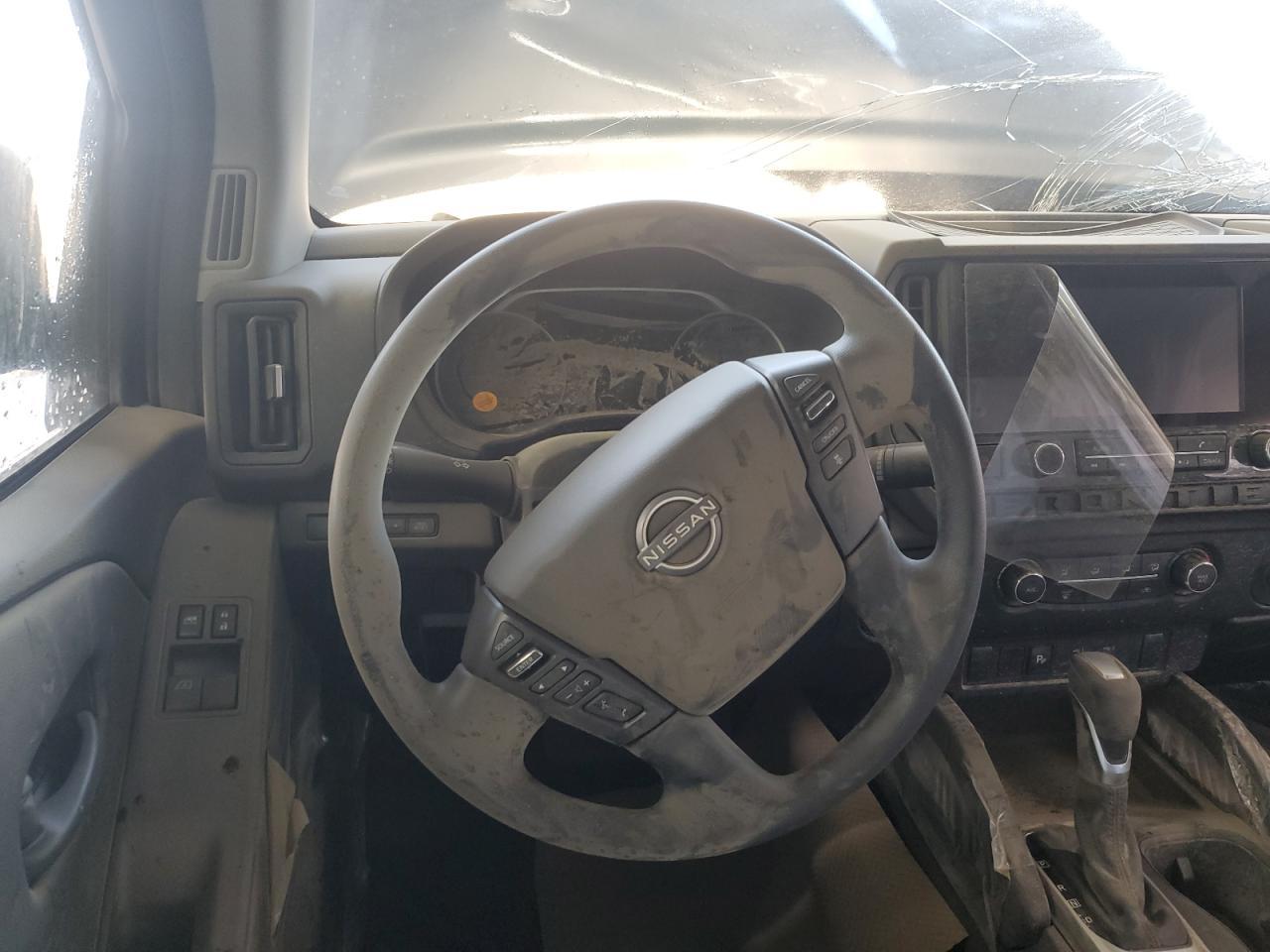 2025 NISSAN Frontier
