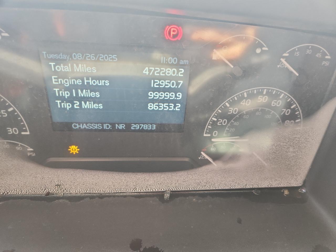 2022 VOLVO VNL