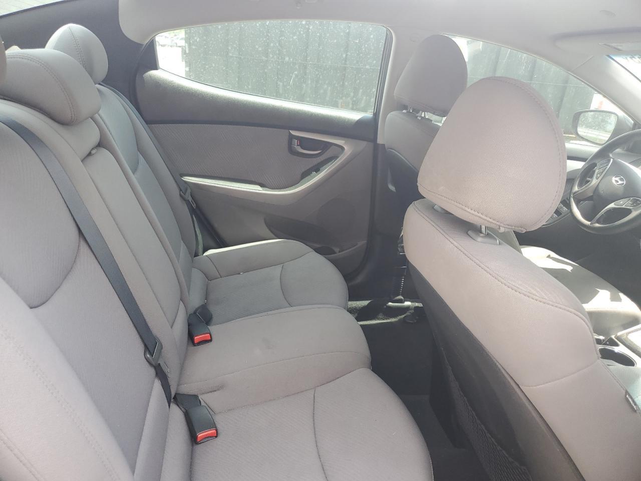 2011 HYUNDAI ELANTRA