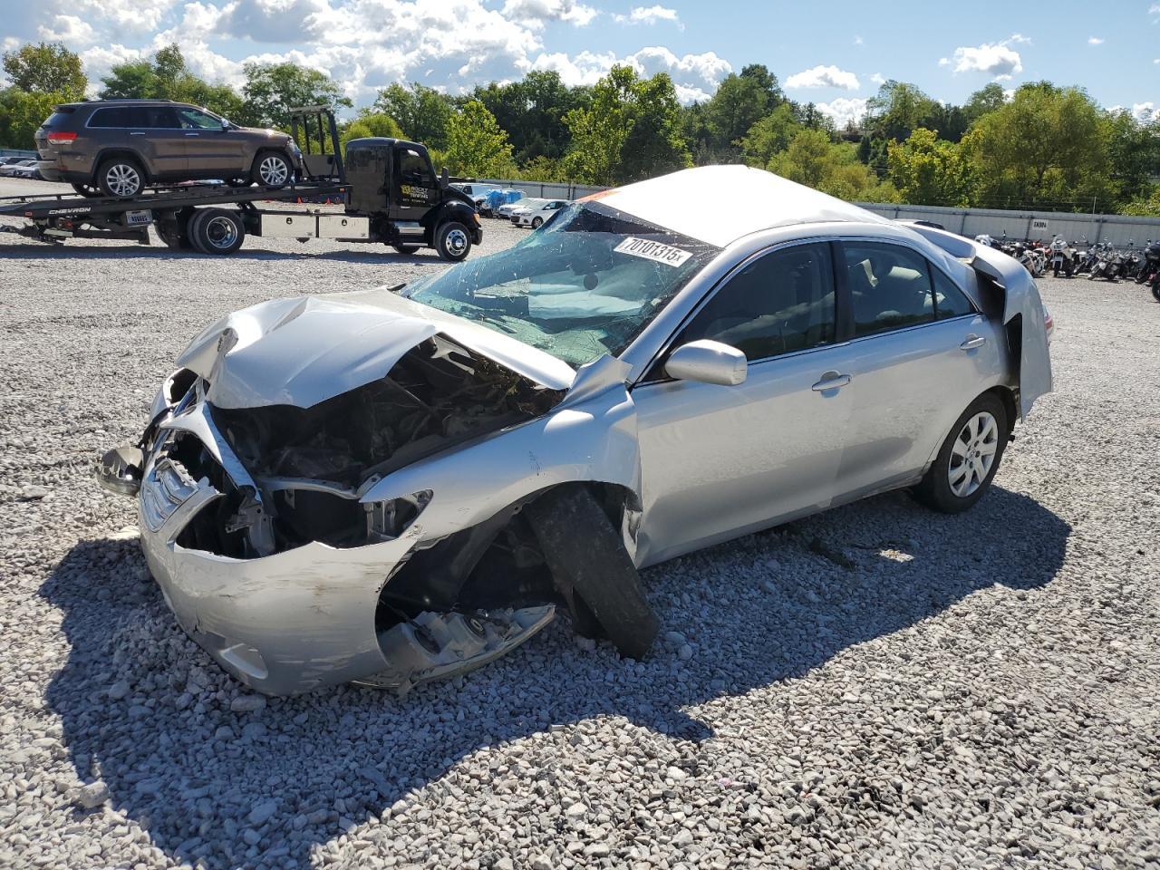 2011 TOYOTA CAMRY
