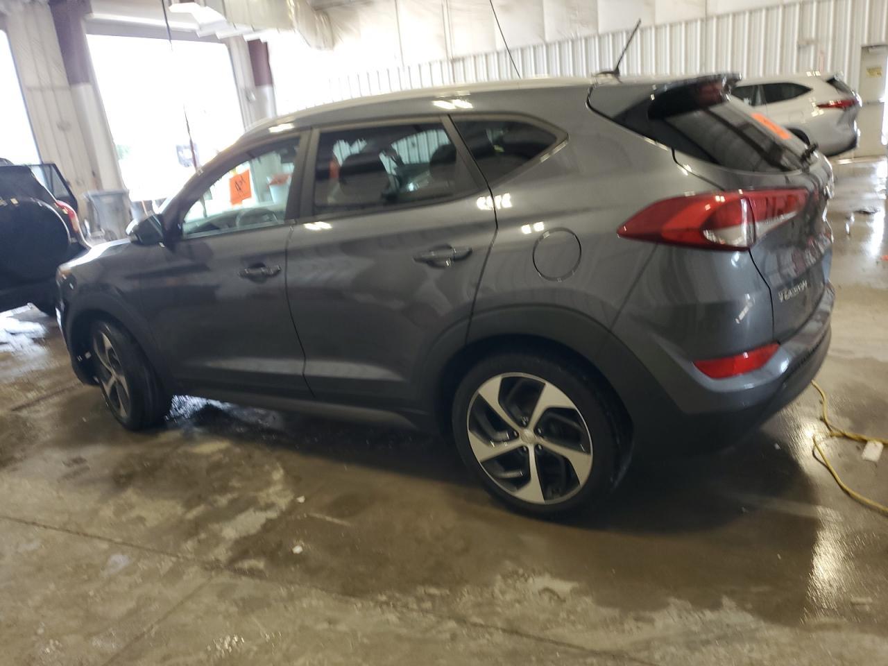 2016 HYUNDAI TUCSON