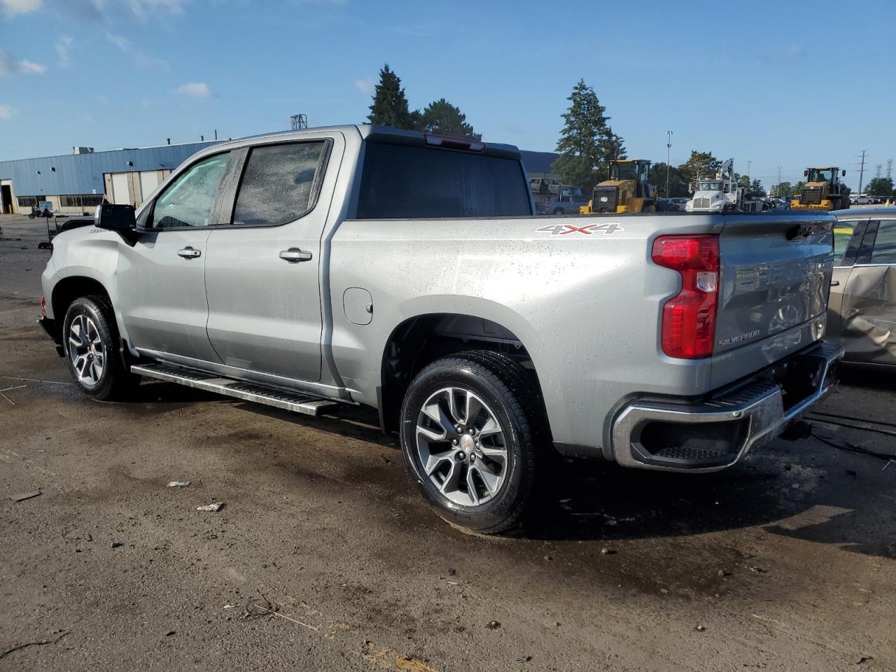 2025 CHEVROLET Silverado