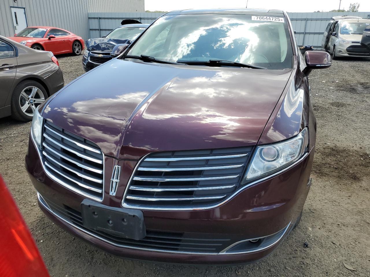 2019 LINCOLN MKT
