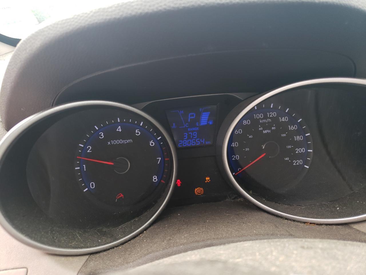 2015 HYUNDAI TUCSON