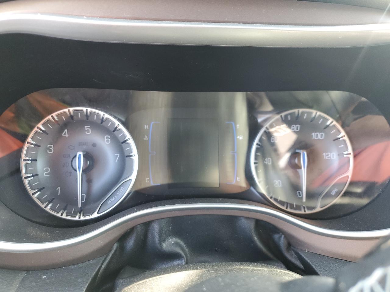 2023 CHRYSLER Voyager
