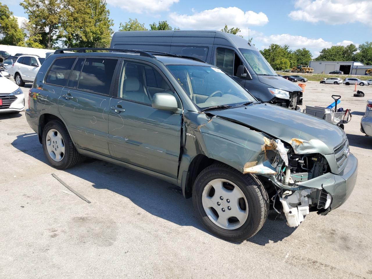 2005 TOYOTA HIGHLANDER