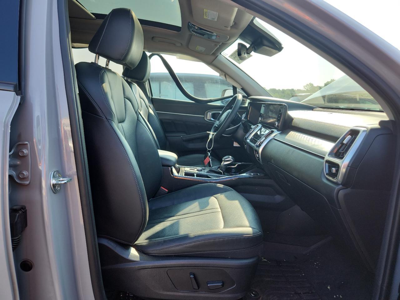2023 KIA SORENTO
