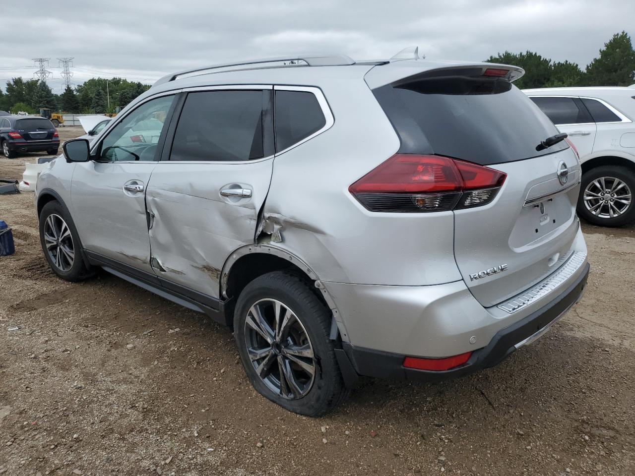 2019 NISSAN ROGUE