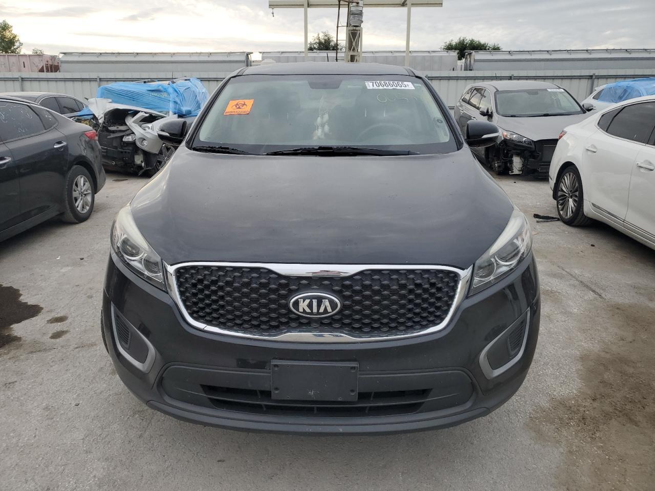 2016 KIA SORENTO