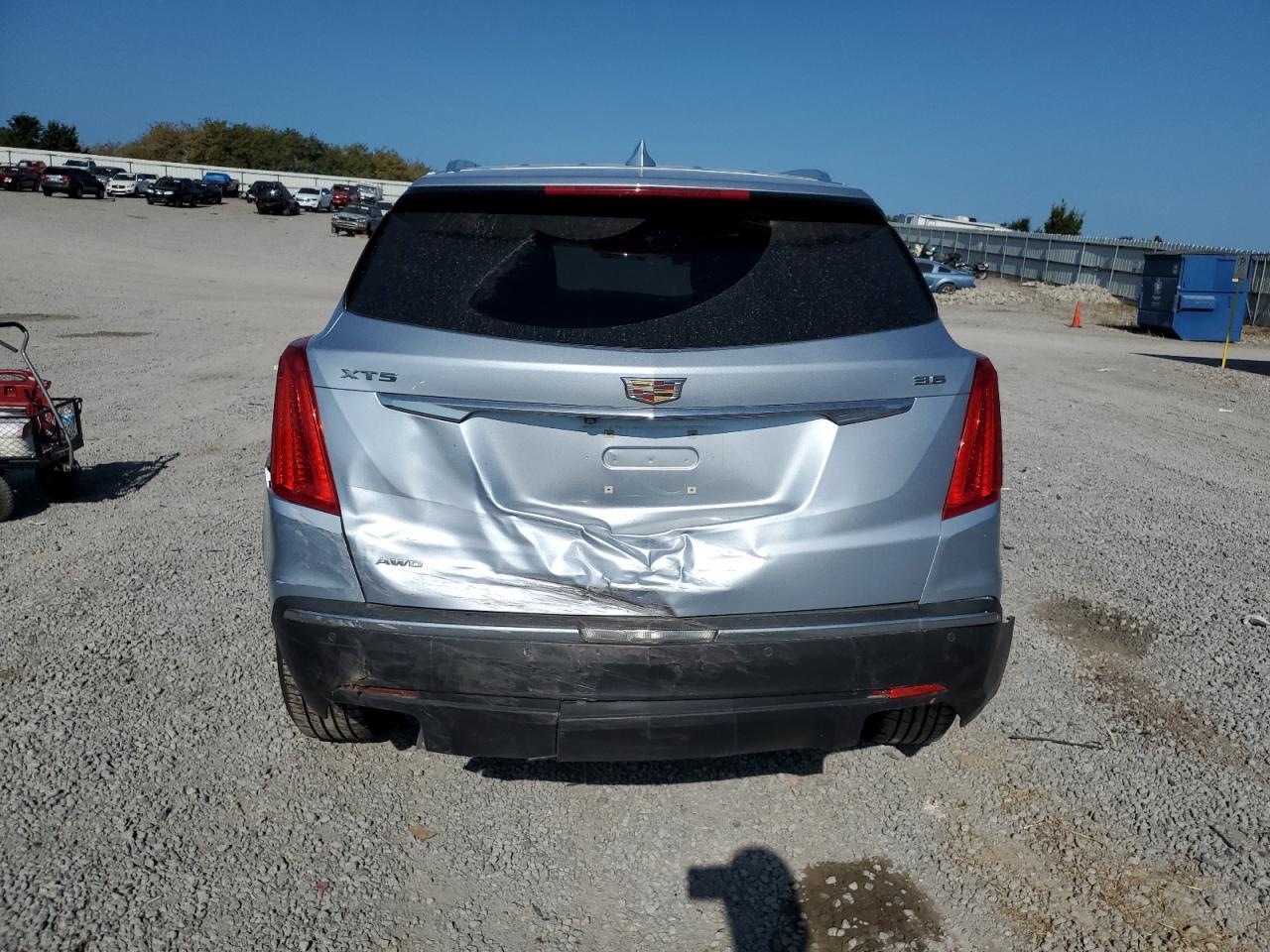 2017 CADILLAC XT5
