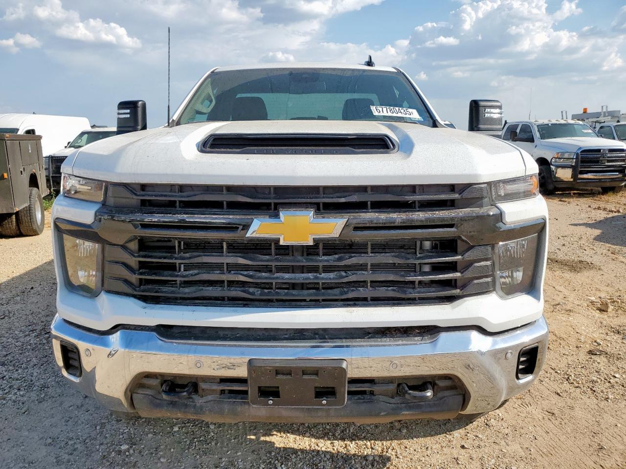 2025 CHEVROLET Silverado