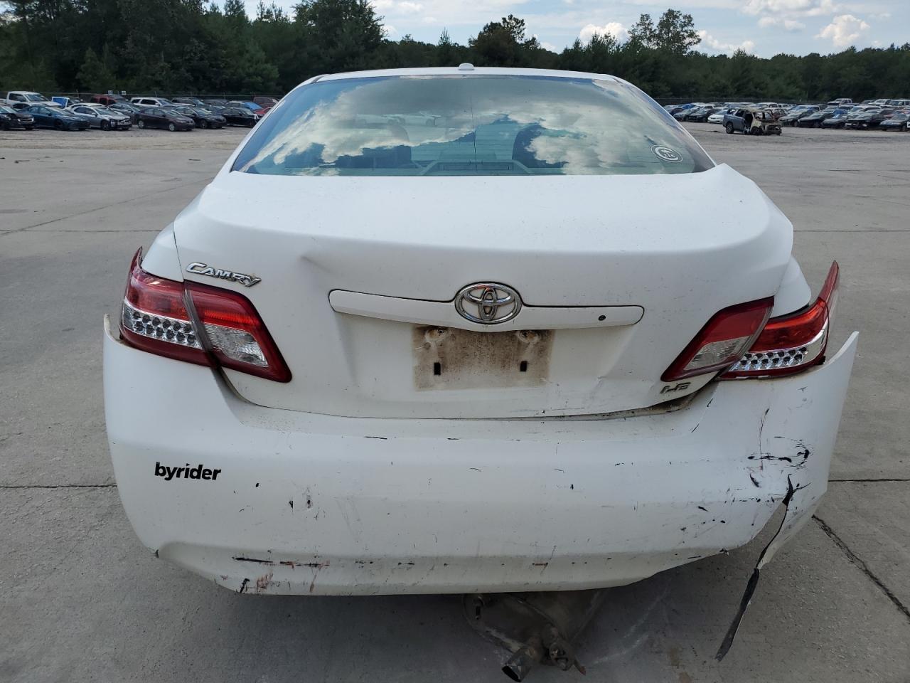 2011 TOYOTA CAMRY