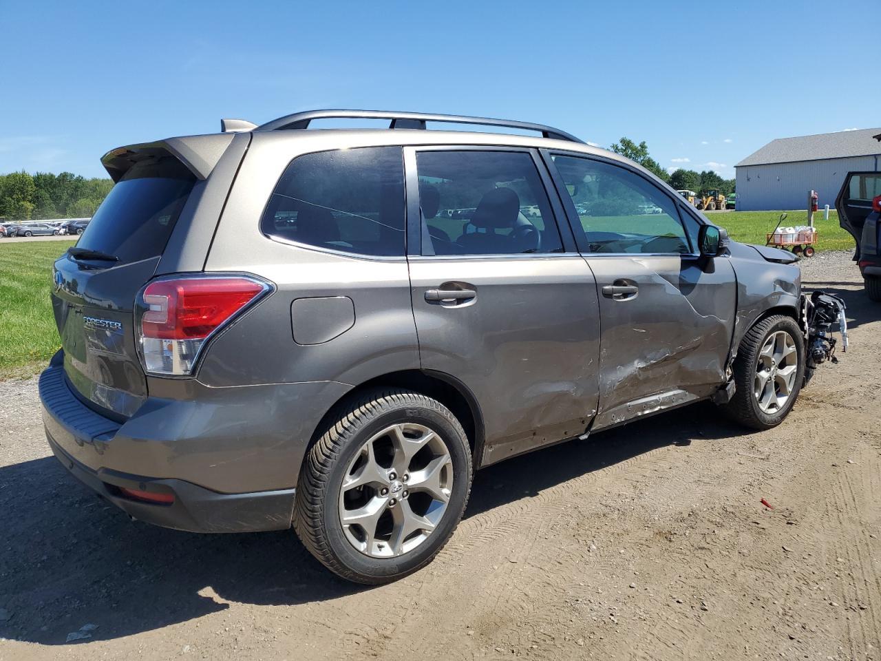 2018 SUBARU FORESTER