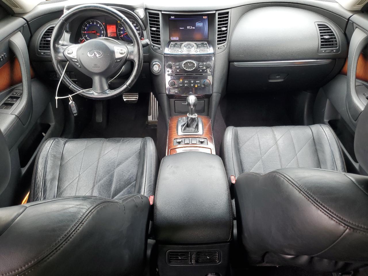 2010 INFINITI FX35