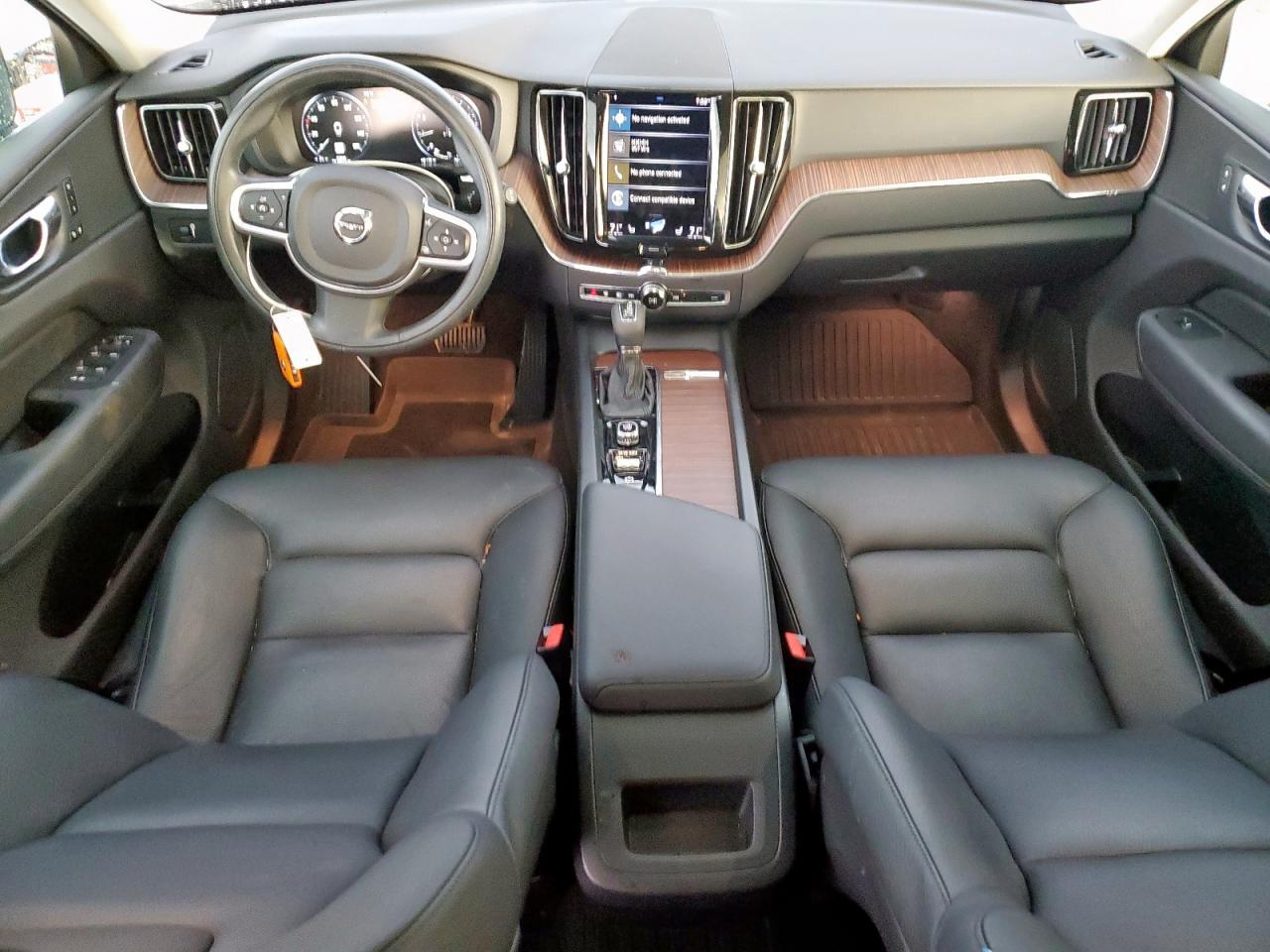 2021 VOLVO XC60