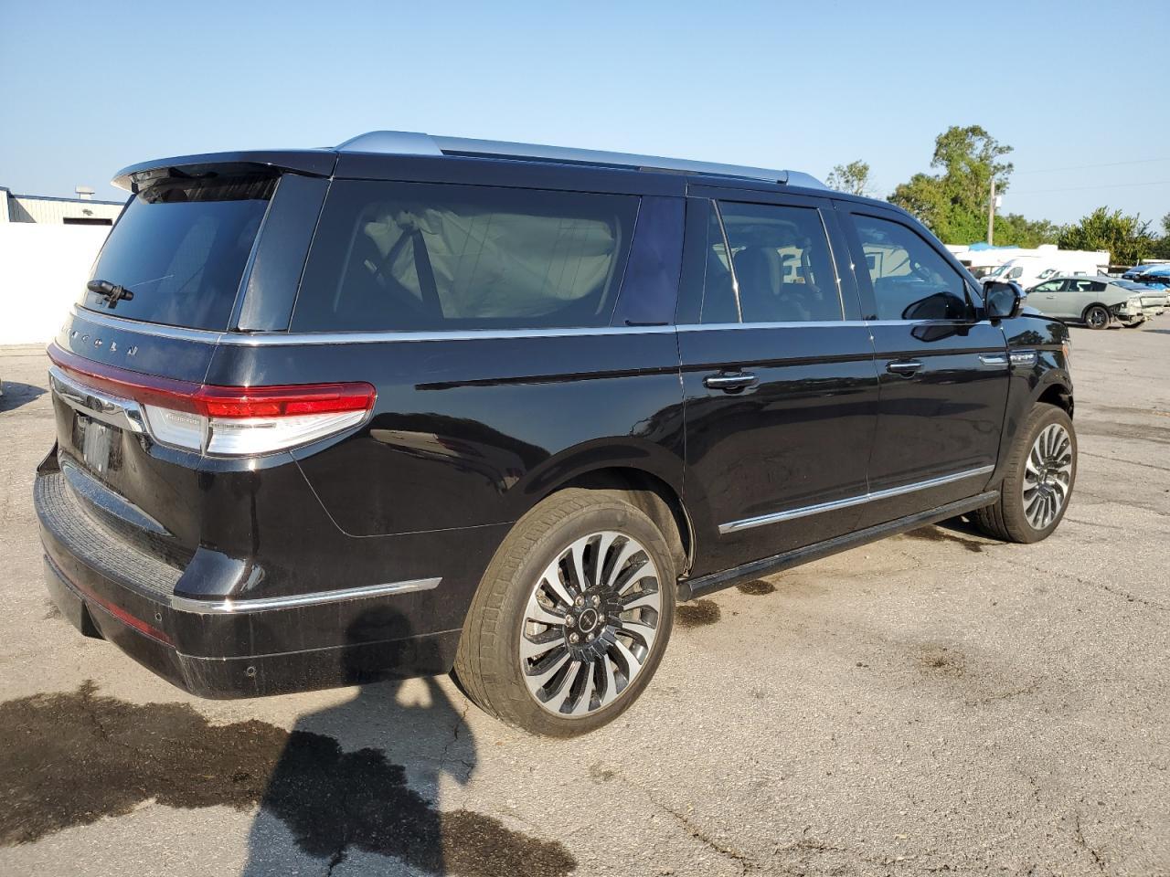 2022 LINCOLN Navigator