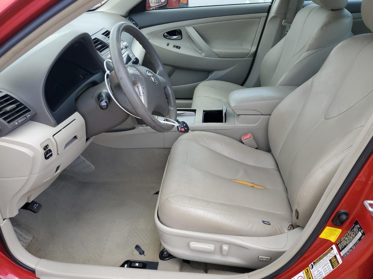 2011 TOYOTA CAMRY