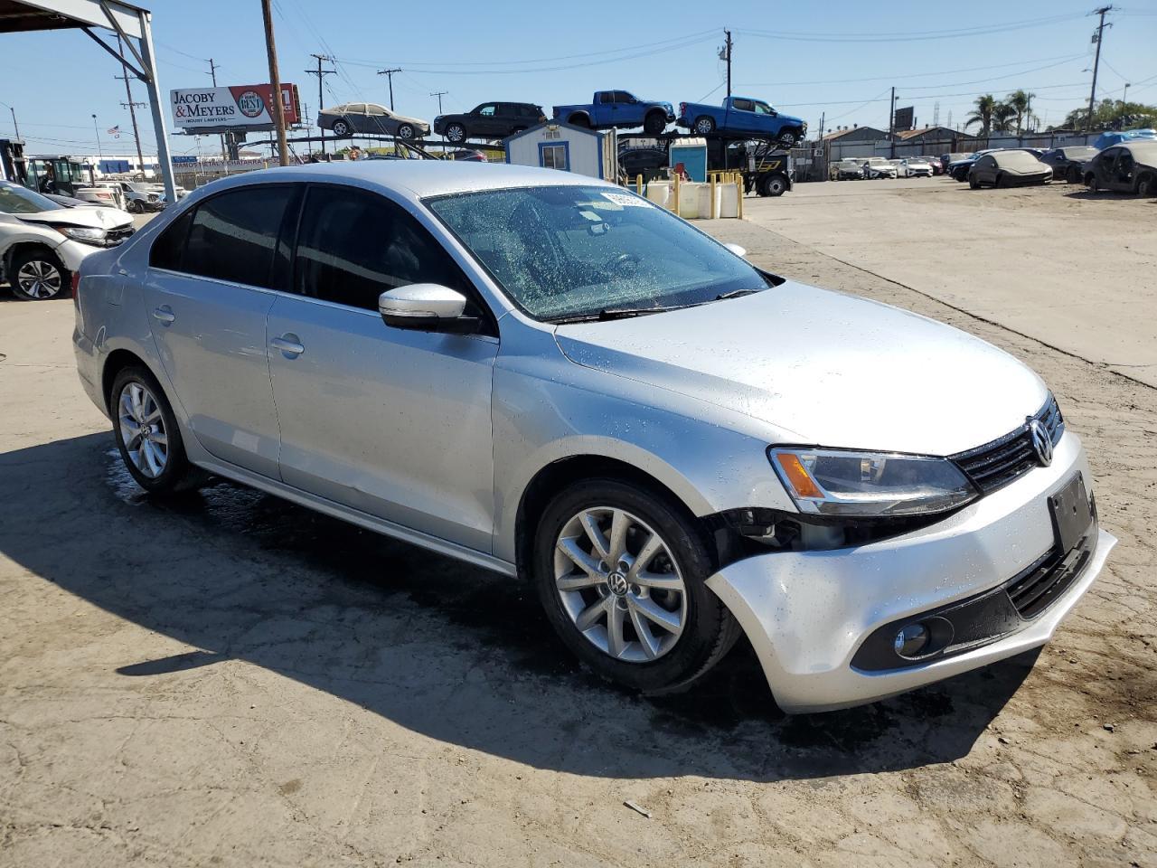 2014 VOLKSWAGEN JETTA