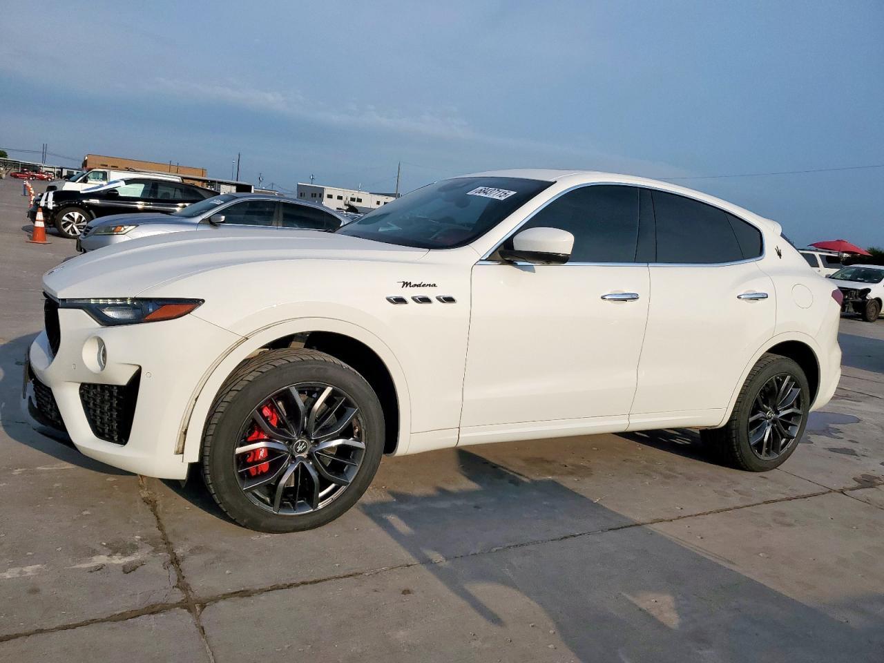 2022 MASERATI Levante