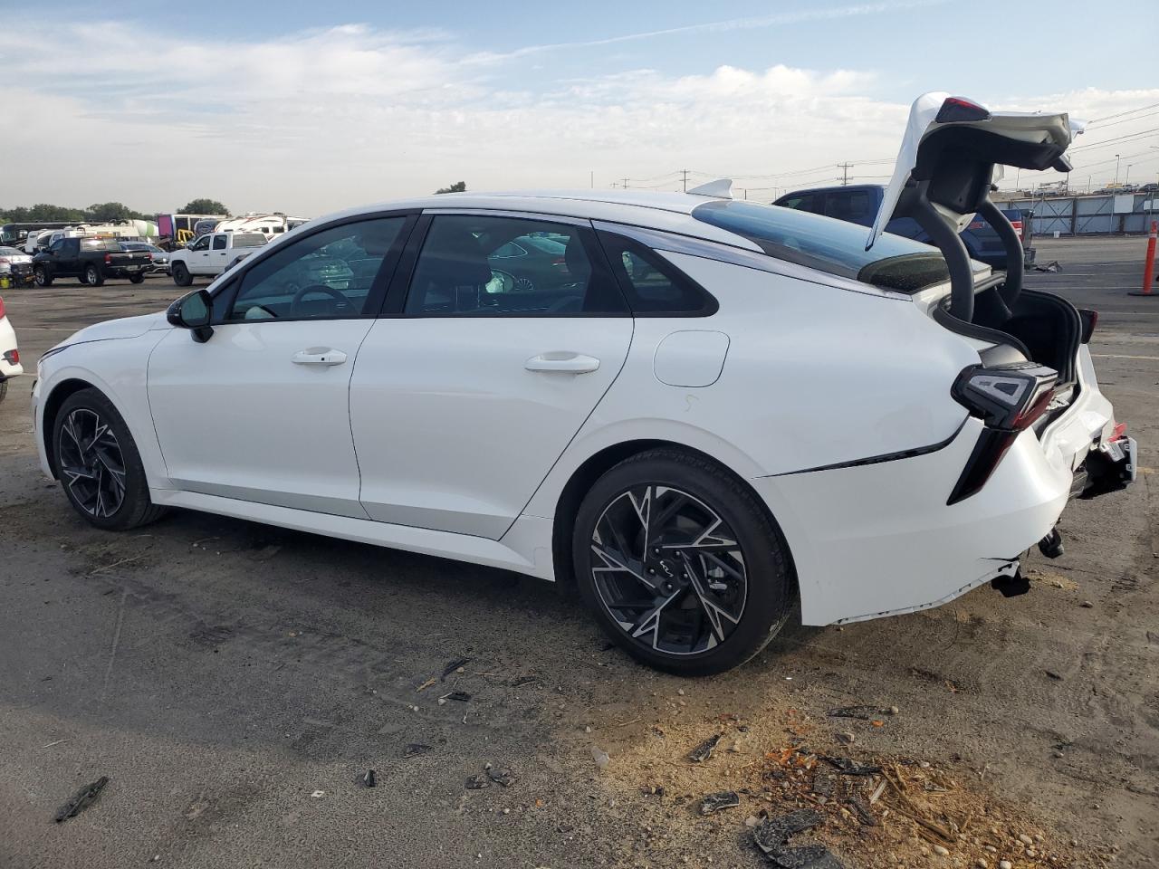 2025 KIA K5