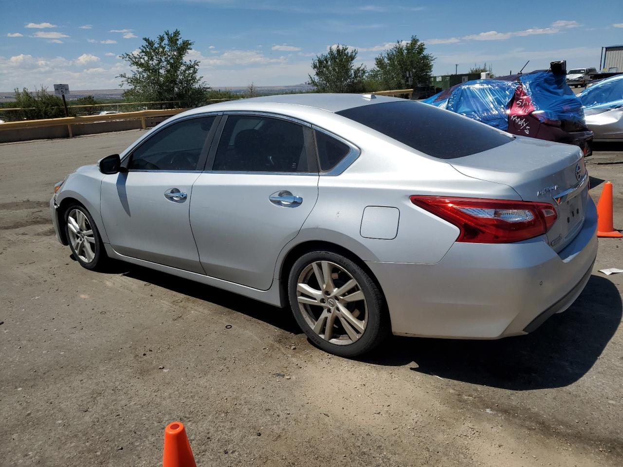 2017 NISSAN ALTIMA