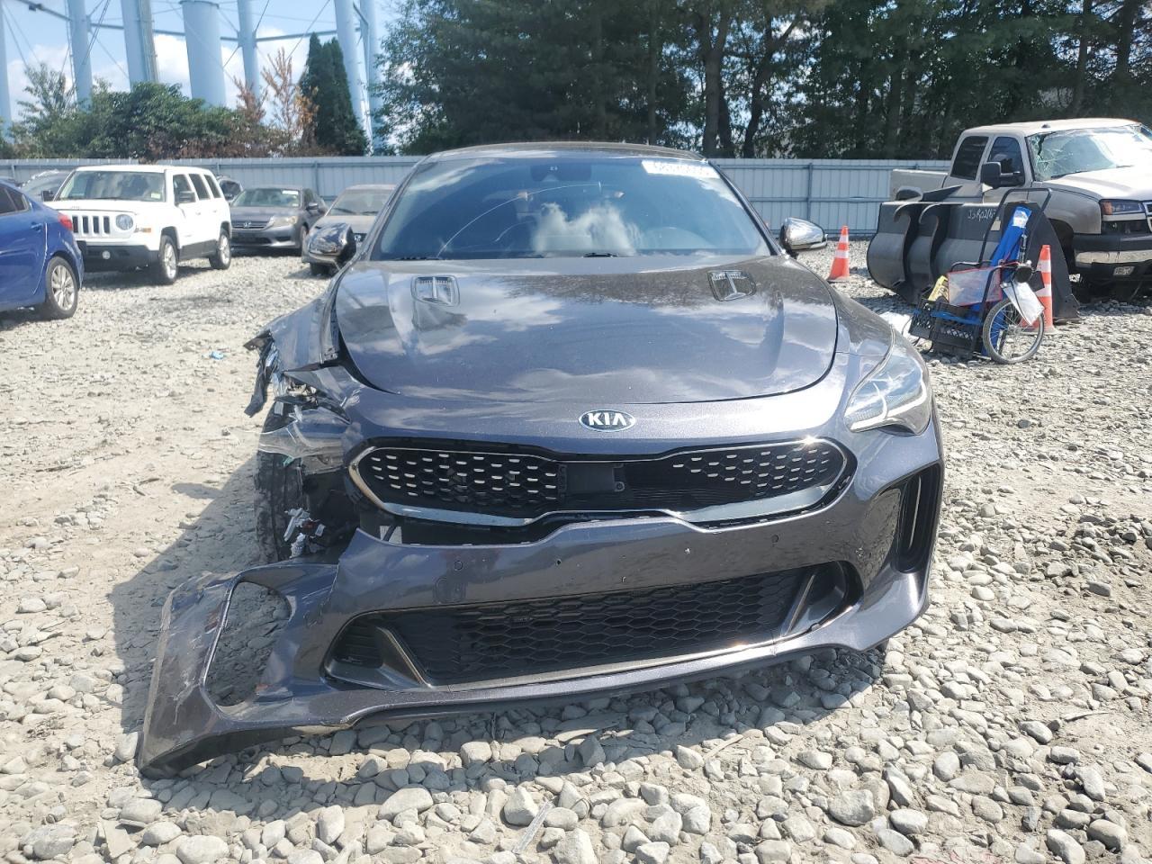 2021 KIA Stinger