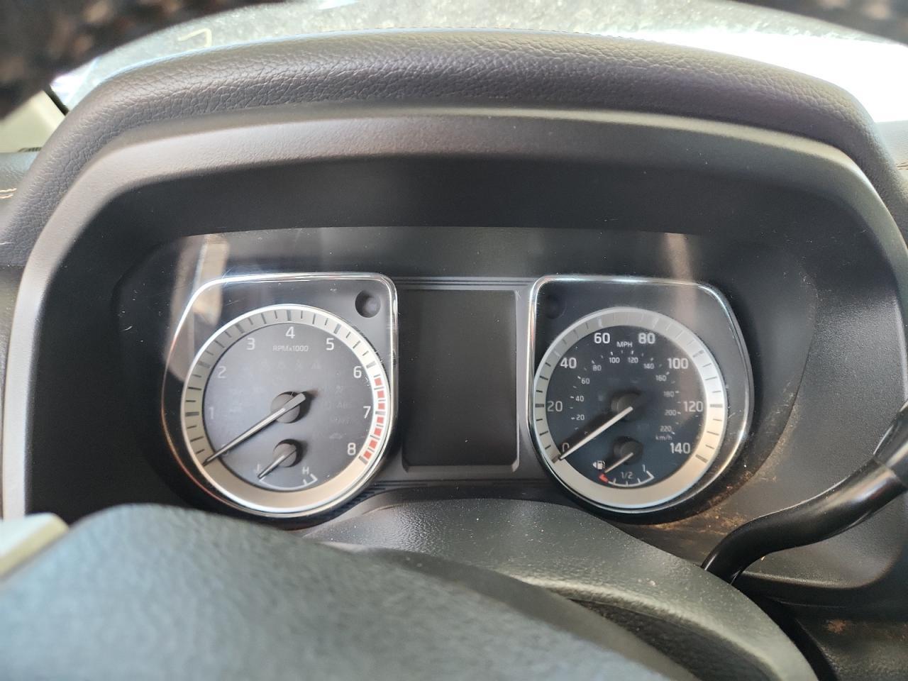 2017 NISSAN Titan