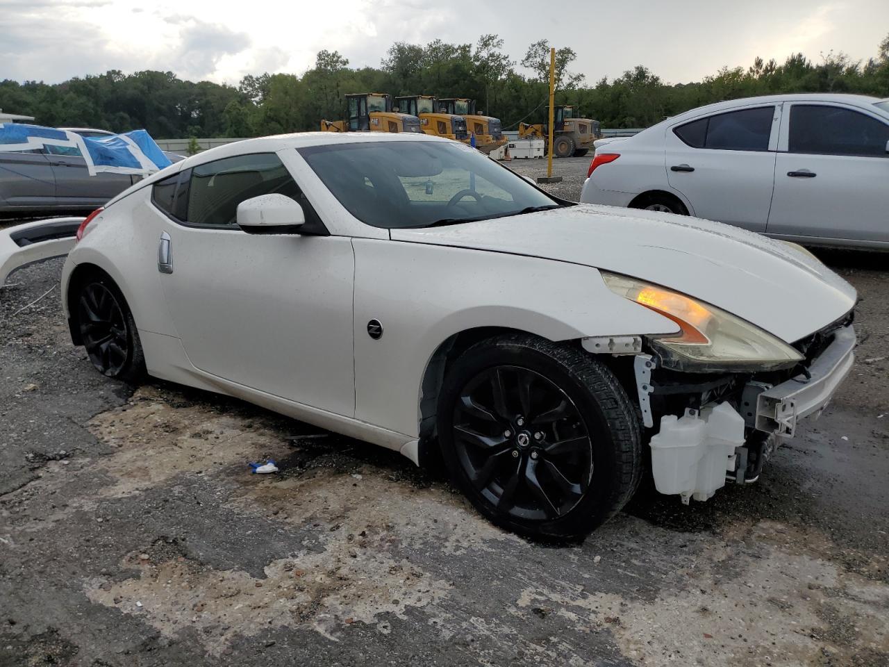 2017 NISSAN 370Z