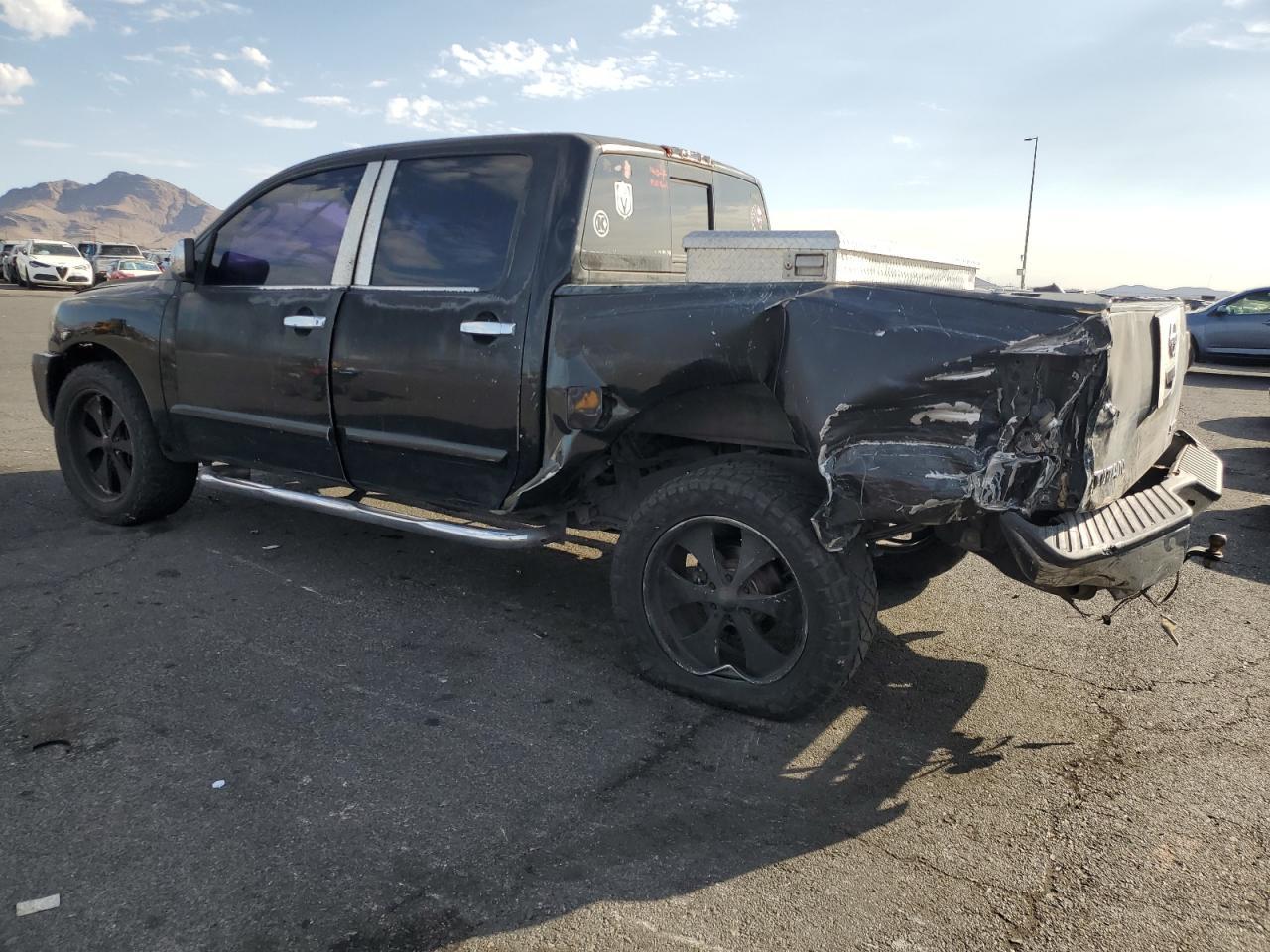 2004 NISSAN Titan