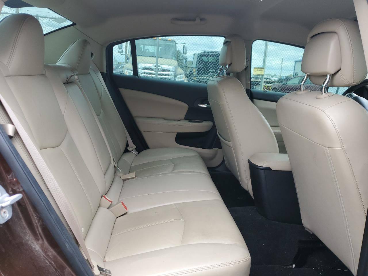 2013 CHRYSLER 200