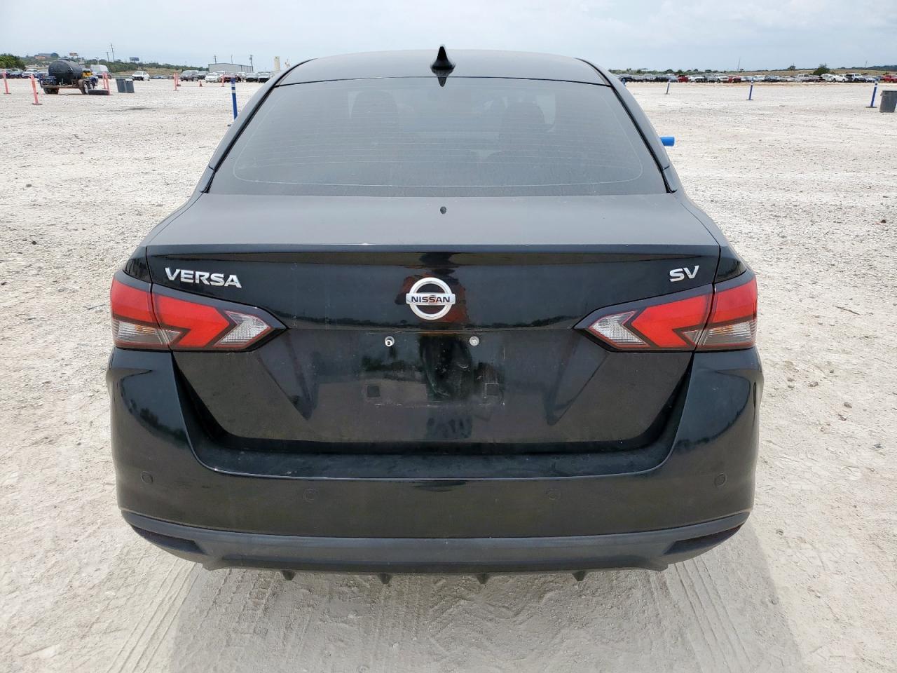 2021 NISSAN VERSA